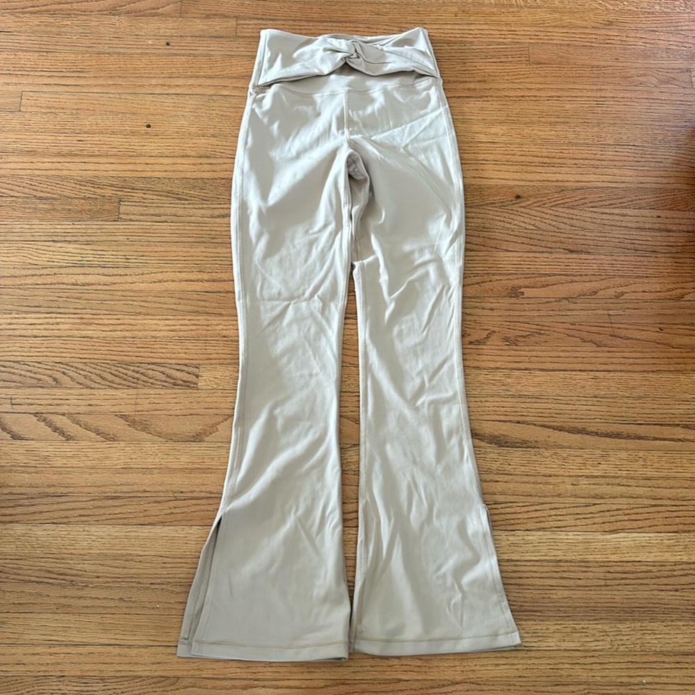 Thrive Societe Yoga Pants